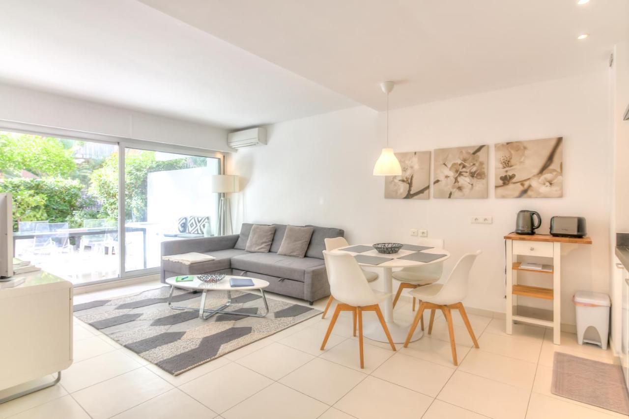 Rocamare Apartment ม็องตง ภายนอก รูปภาพ